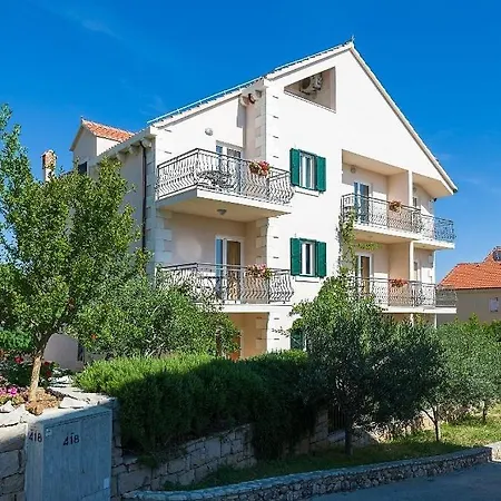 In With Sea View, Balcony, Air Conditioning, Wifi 156-2 *
