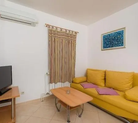 In With Sea View, Balcony, Air Conditioning, Wifi 156-2